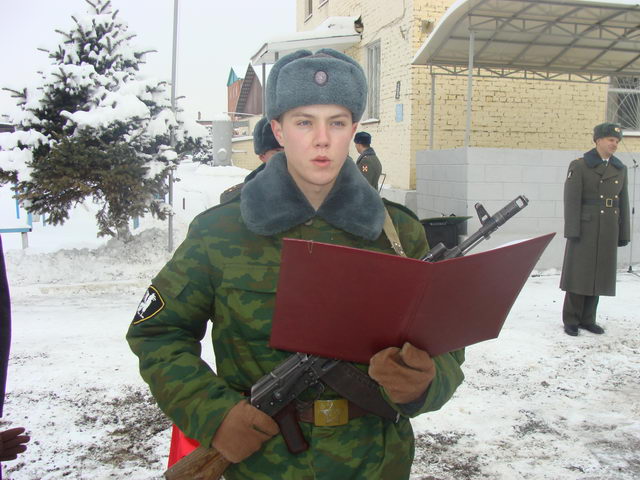 2010 1998. Шапки во внутренних войсках до 2010 года. СКВИ избрал Стаса.